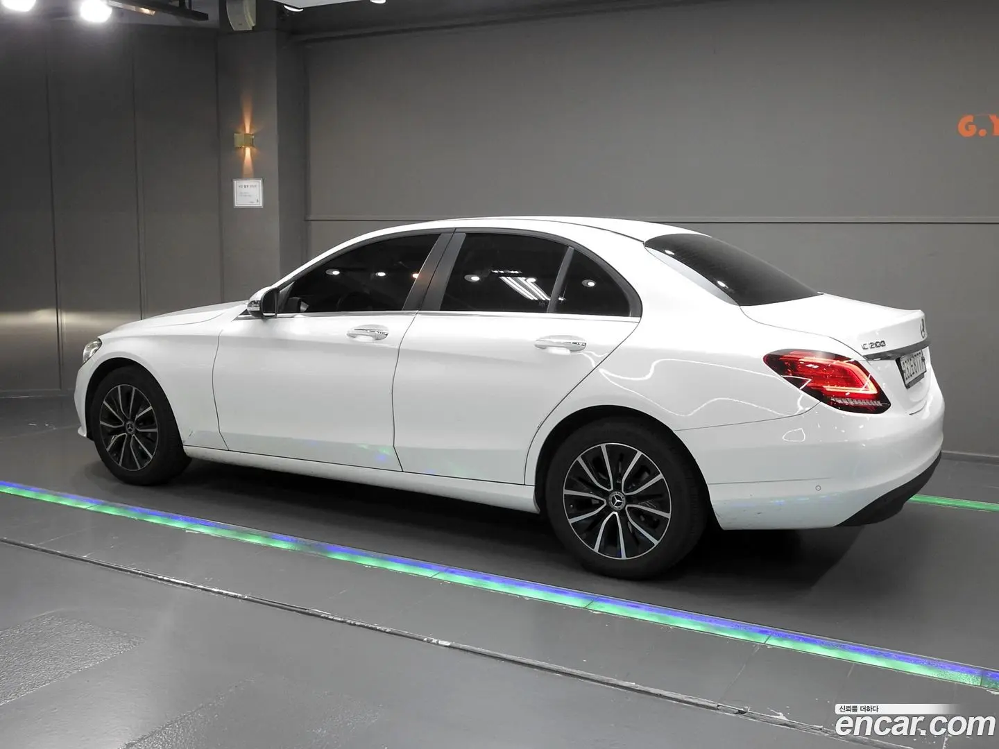 Main__Slider__Photo:C-Class Mercedes-Benz 2019.11-1