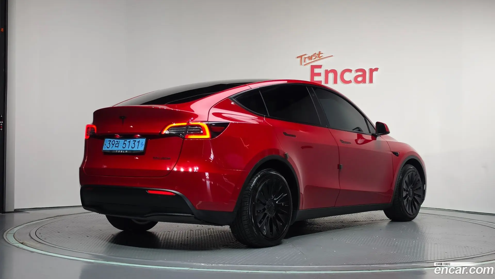 Main__Slider__Photo:Model Y Tesla 2022.8-1