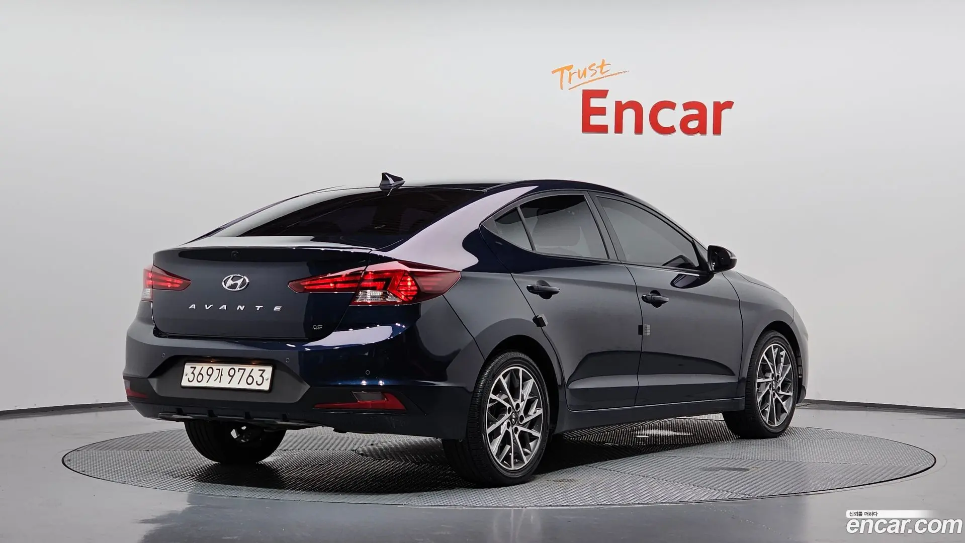 Main__Slider__Photo:AVANTE Hyundai 2019.6-1