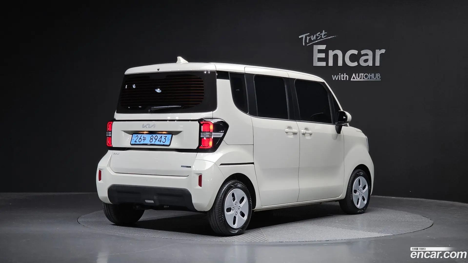 Main__Slider__Photo:RAY Kia 2024.4-1