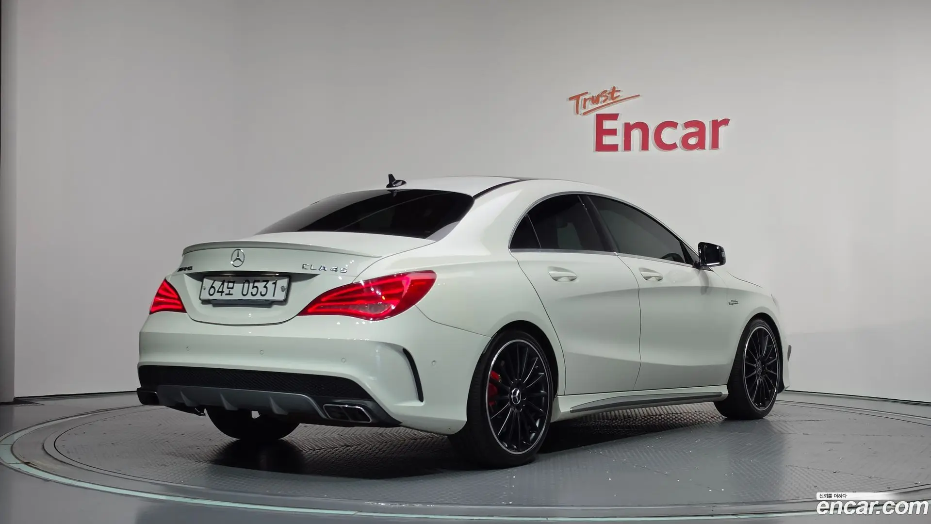Main__Slider__Photo:CLA-Class Mercedes-Benz 2016.3-1