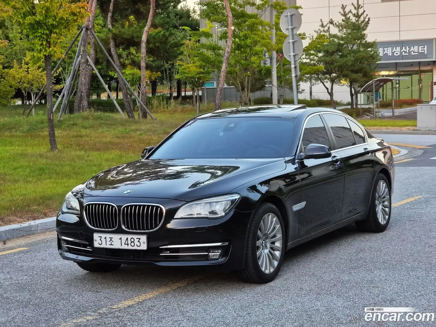 Main__Slider__Photo:7-Series BMW 2013.11-1