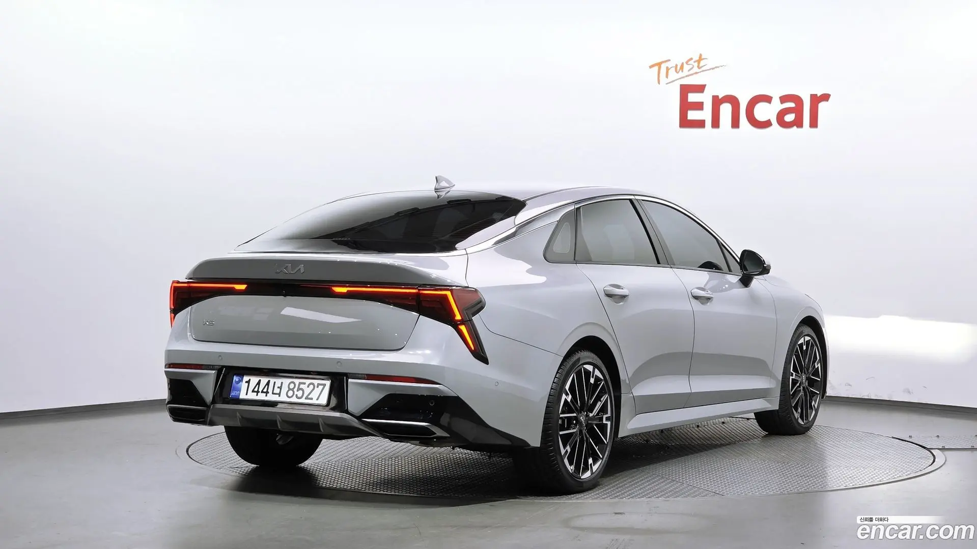 Main__Slider__Photo:K5 Kia 2023.11-1