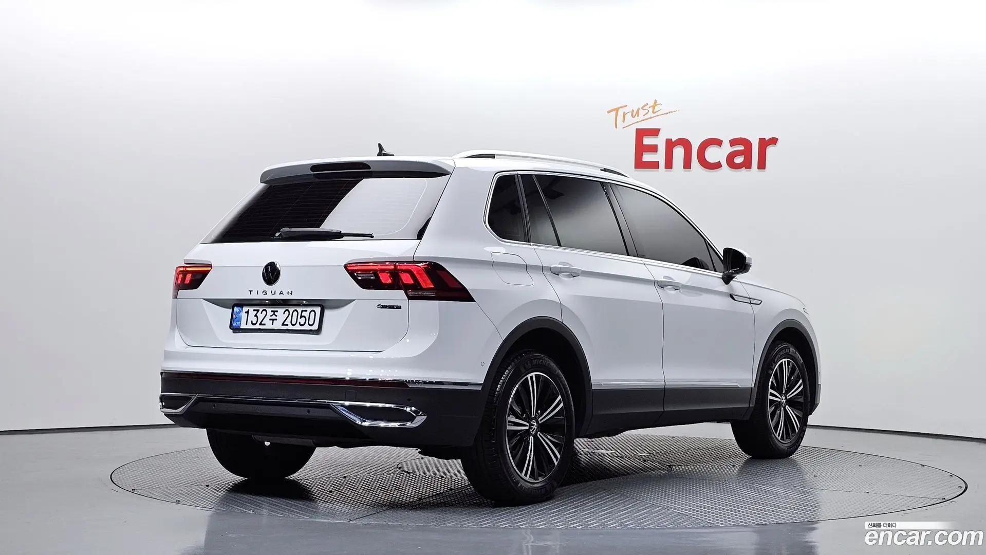 Main__Slider__Photo:Tiguan Volkswagen 2021.8-1