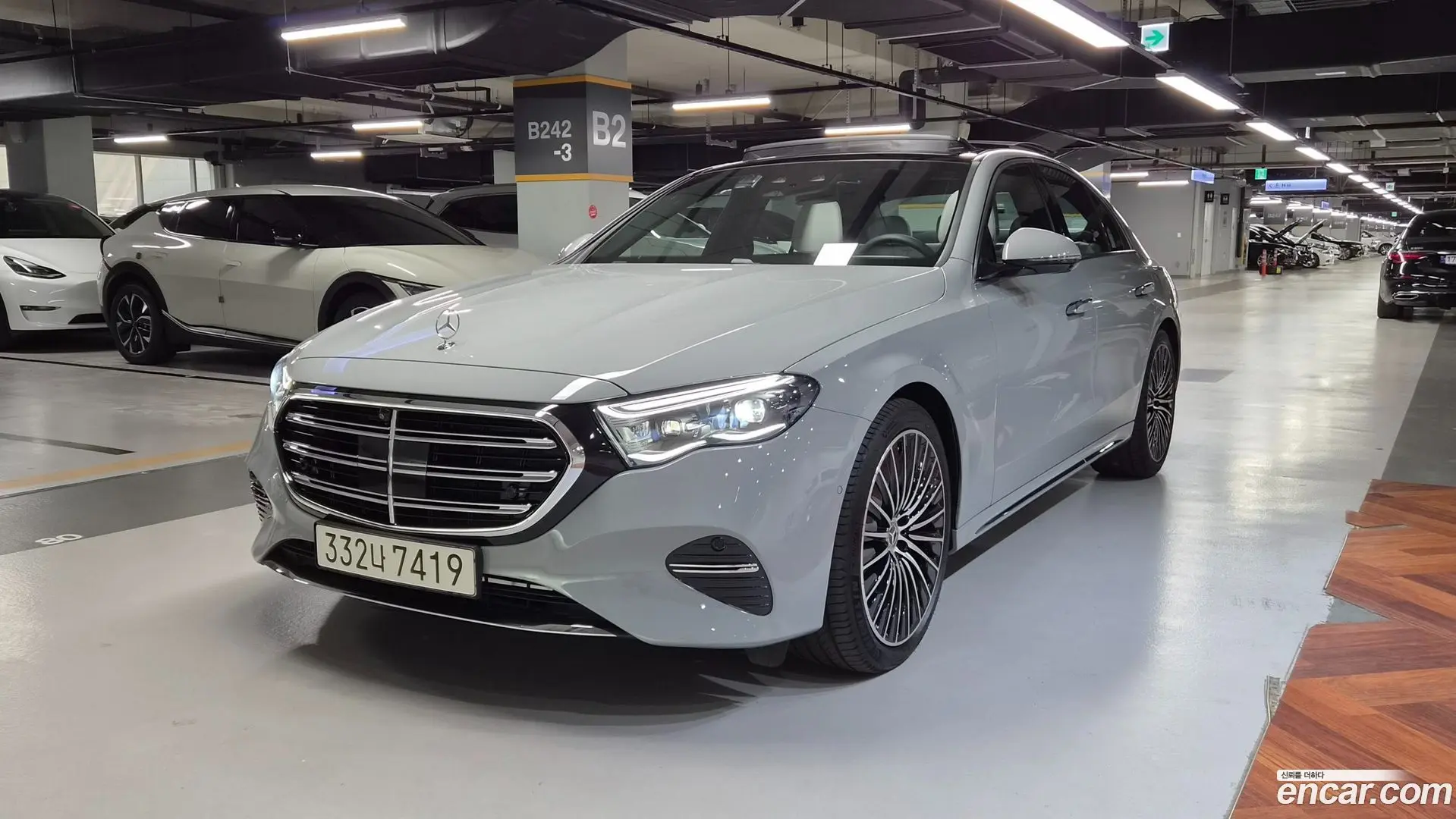 Main__Slider__Photo:E-Class Mercedes-Benz 2026.3-1
