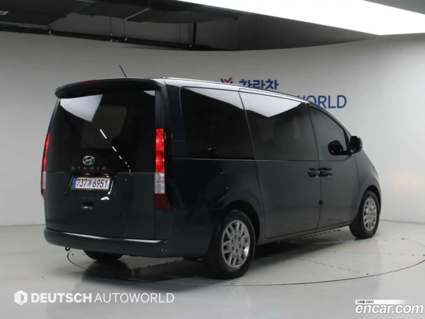 Main__Slider__Photo:Staria Hyundai 2022.7-1