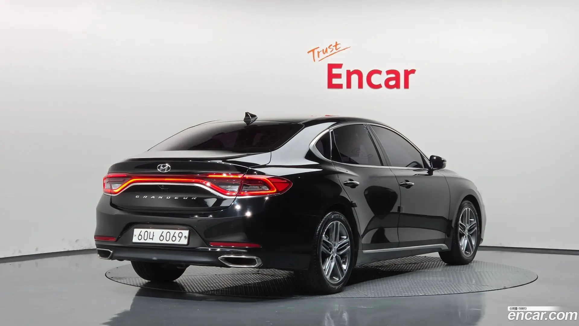 Main__Slider__Photo:Grandeur Hyundai 2017.3-1