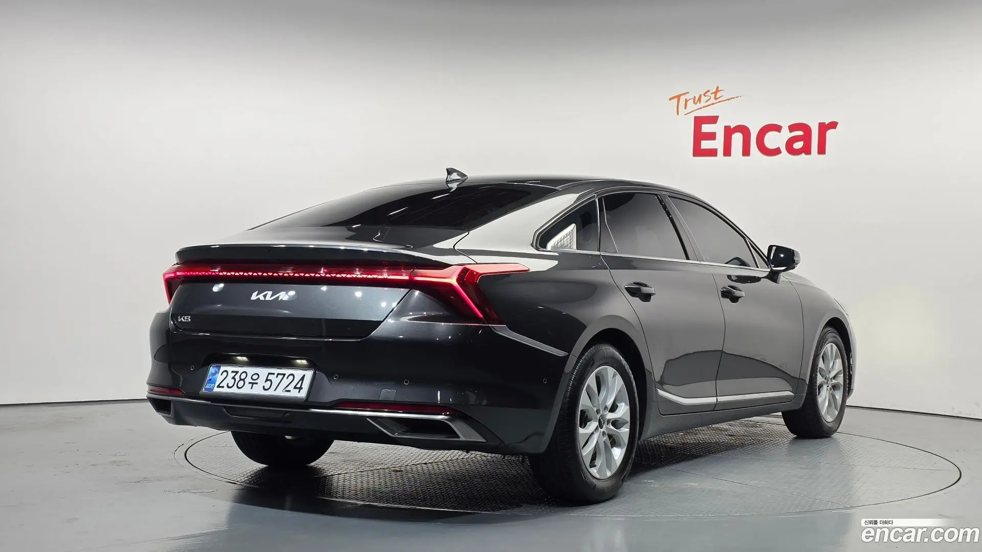 Main__Slider__Photo:K8 Kia 2021.3-1
