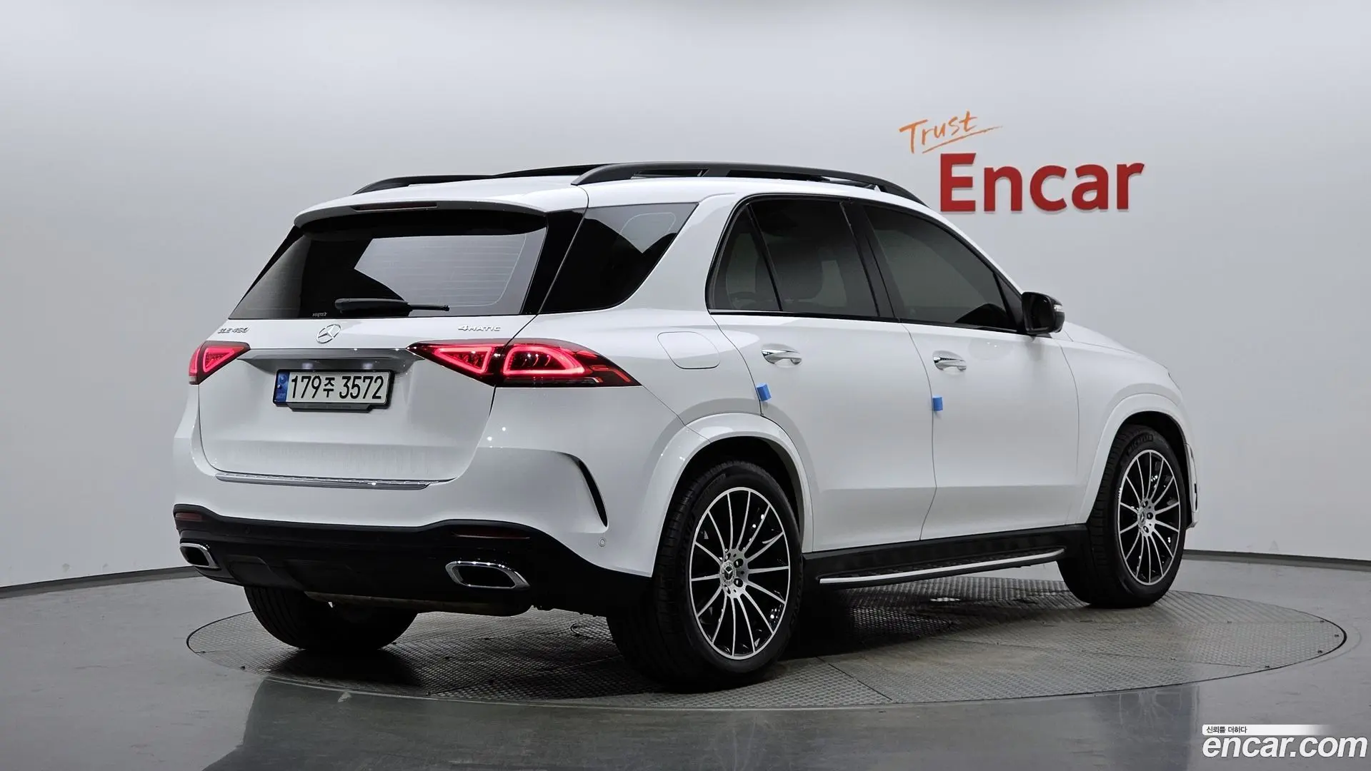 Main__Slider__Photo:GLE-Class Mercedes-Benz 2022.2-1