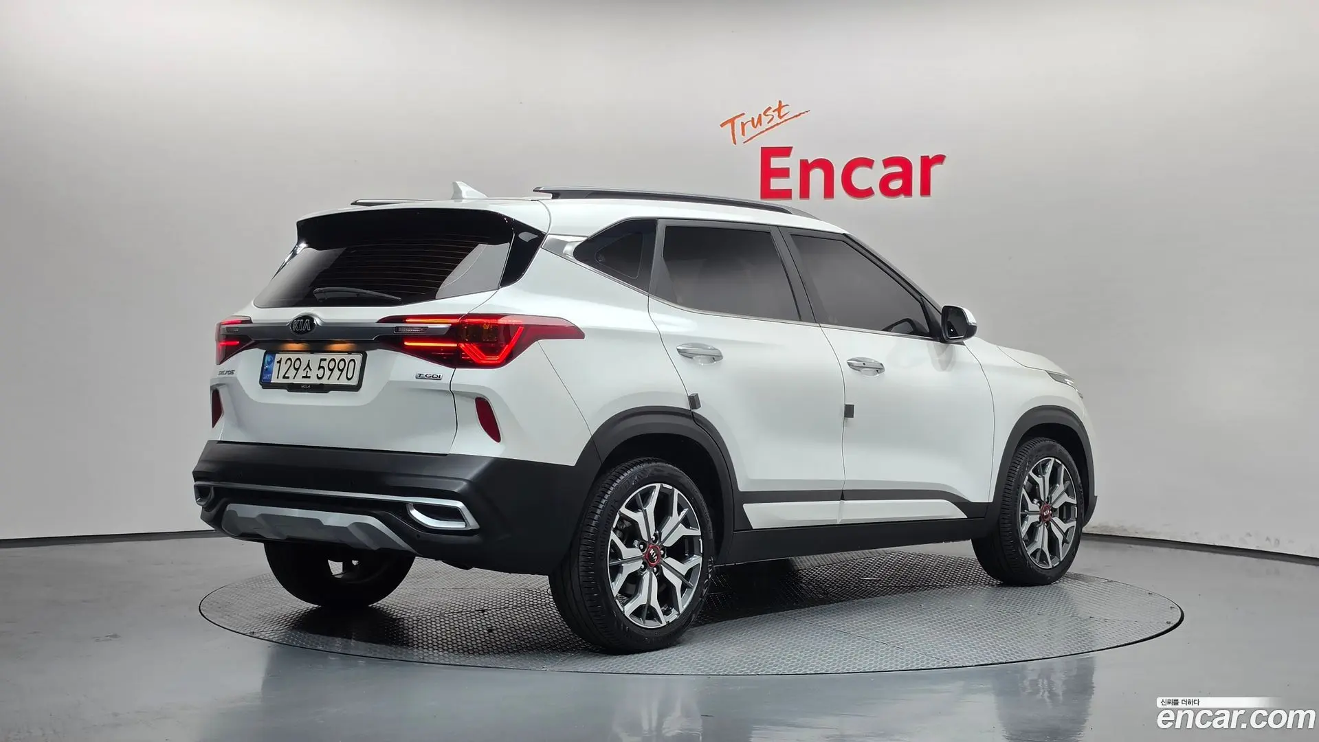 Main__Slider__Photo:Seltos Kia 2020.9-1