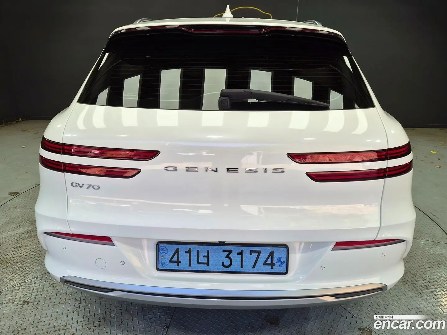 Main__Slider__Photo:GV70 Genesis 2022.7-1