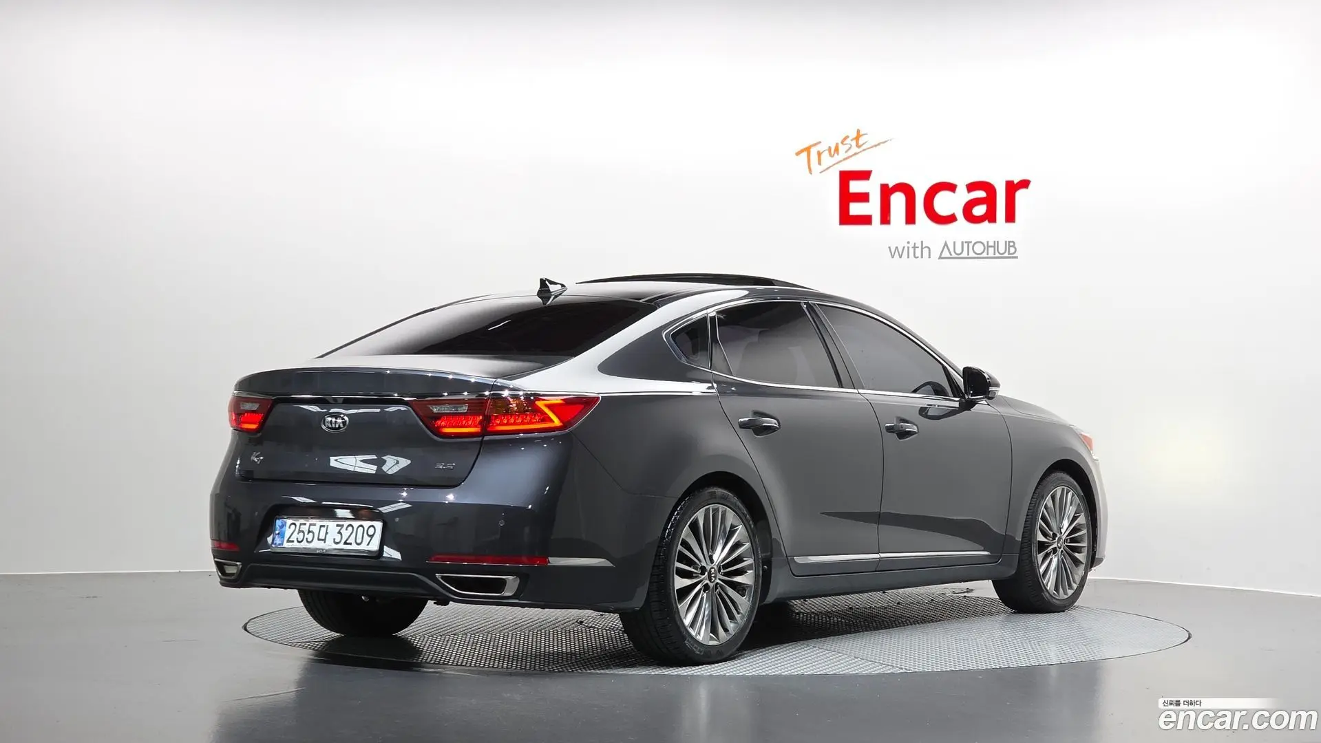 Main__Slider__Photo:K7 Kia 2019.4-1