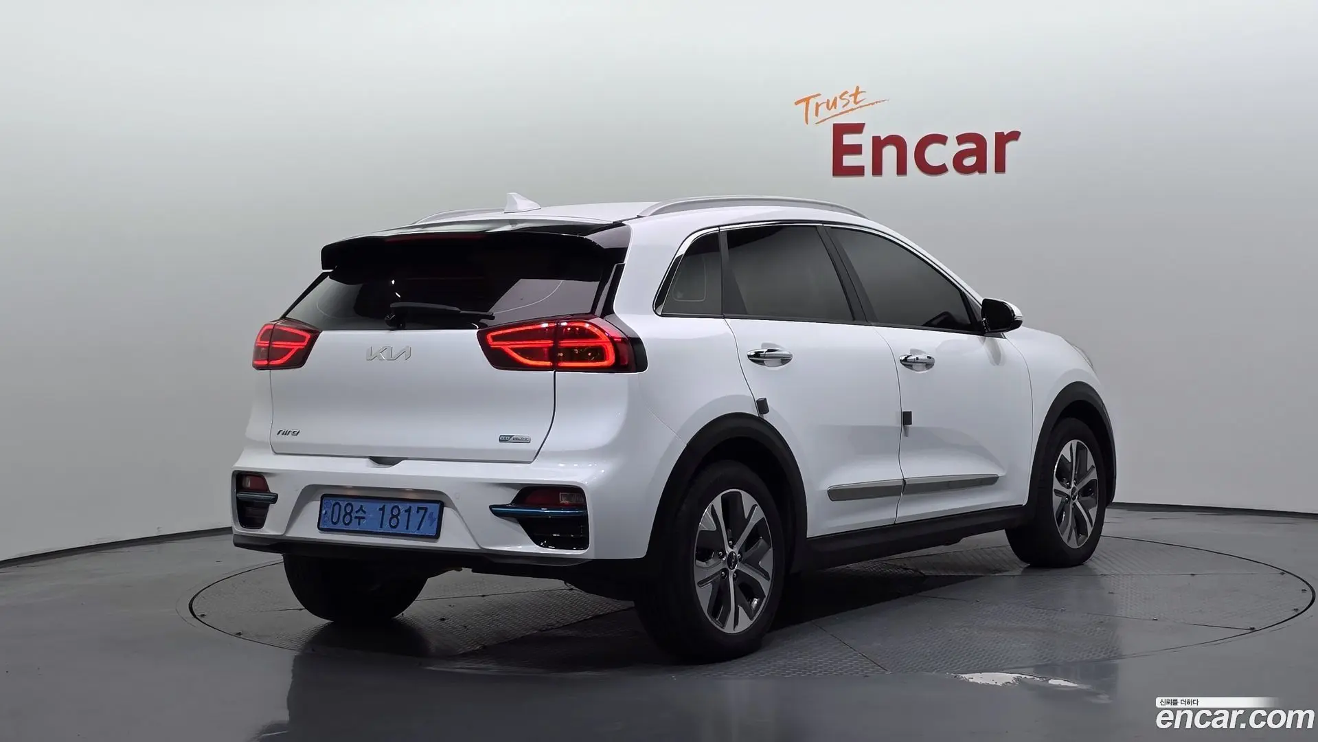 Main__Slider__Photo:Niro Kia 2021.7-1