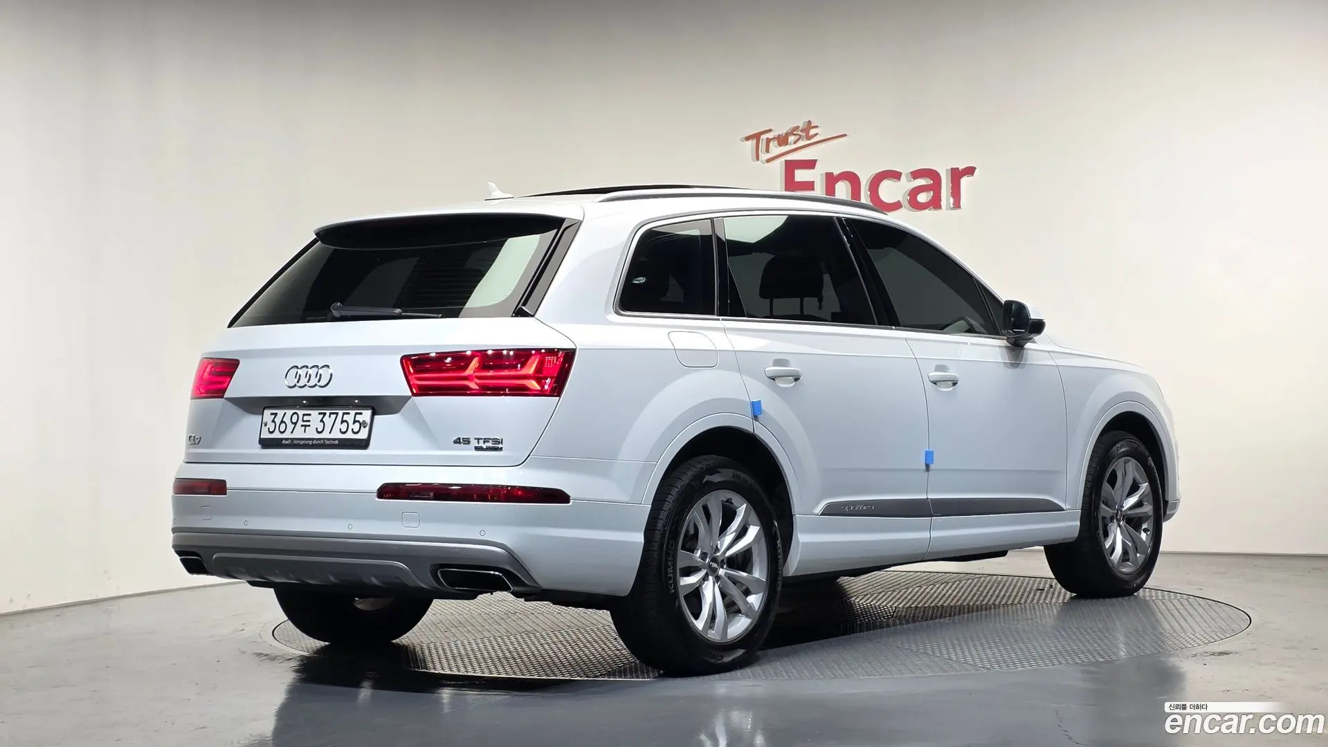 Main__Slider__Photo:Q7 Audi 2019.8-1