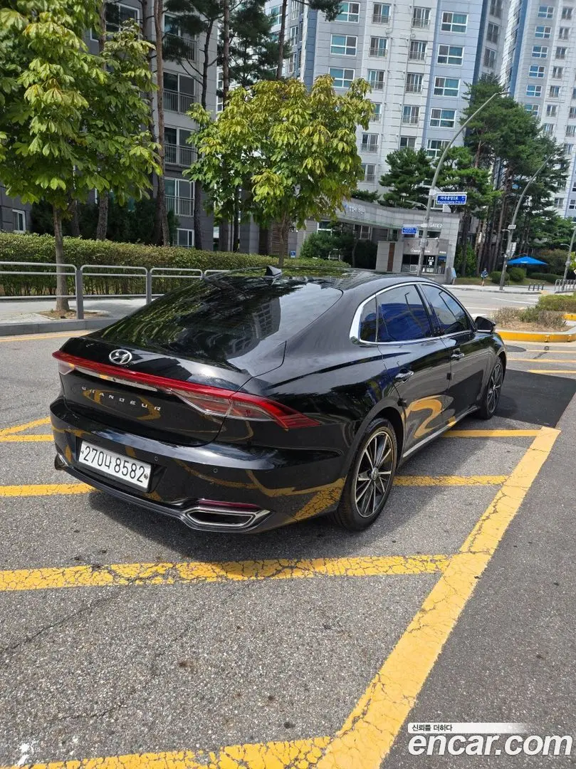 Main__Slider__Photo:Grandeur Hyundai 2020.0-1