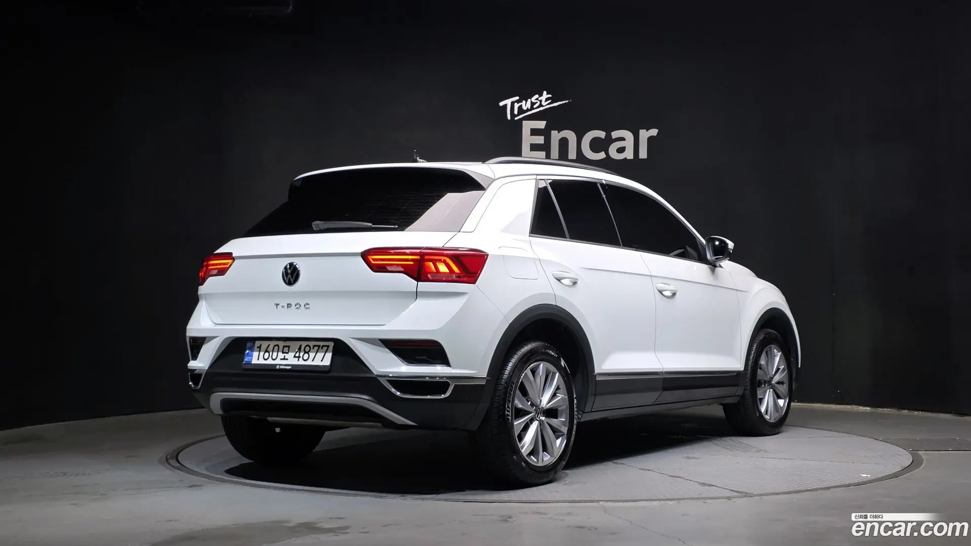 Main__Slider__Photo:T-Roc Volkswagen 2021.5-1