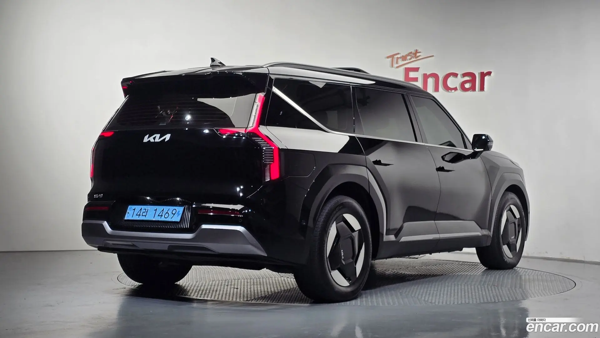 Main__Slider__Photo:EV9 Kia 2023.11-1