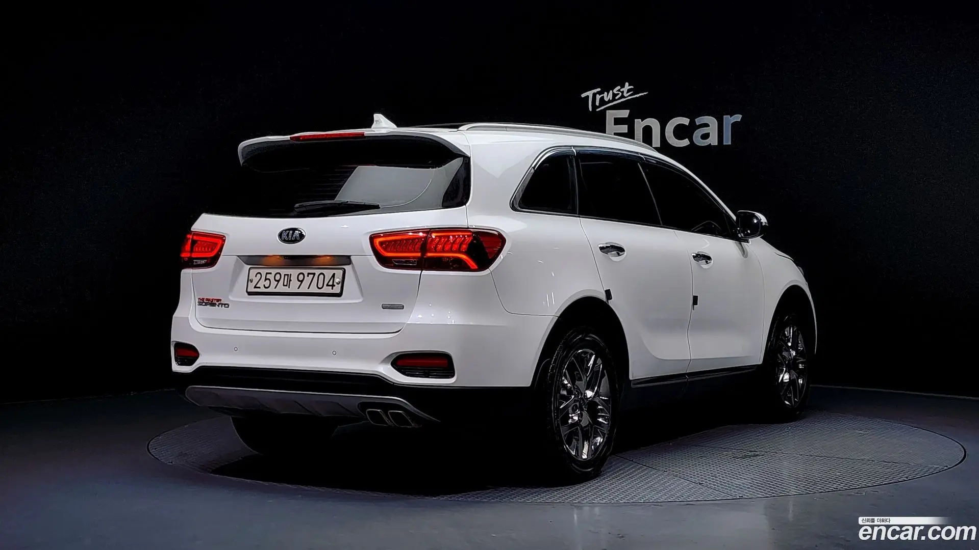 Main__Slider__Photo:Sorento Kia 2019.2-1