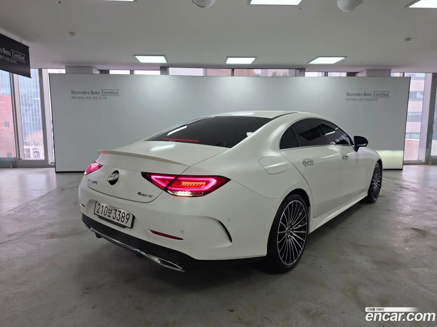 Main__Slider__Photo:CLS-Class Mercedes-Benz 2022.3-1