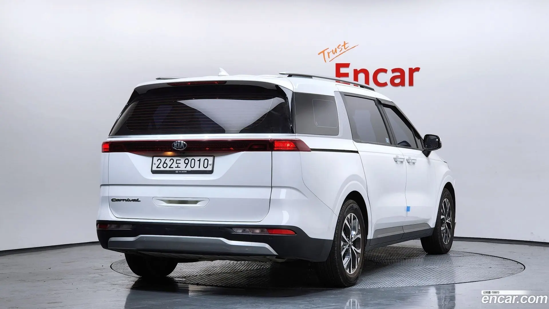 Main__Slider__Photo:Canival Kia 2021.3-1