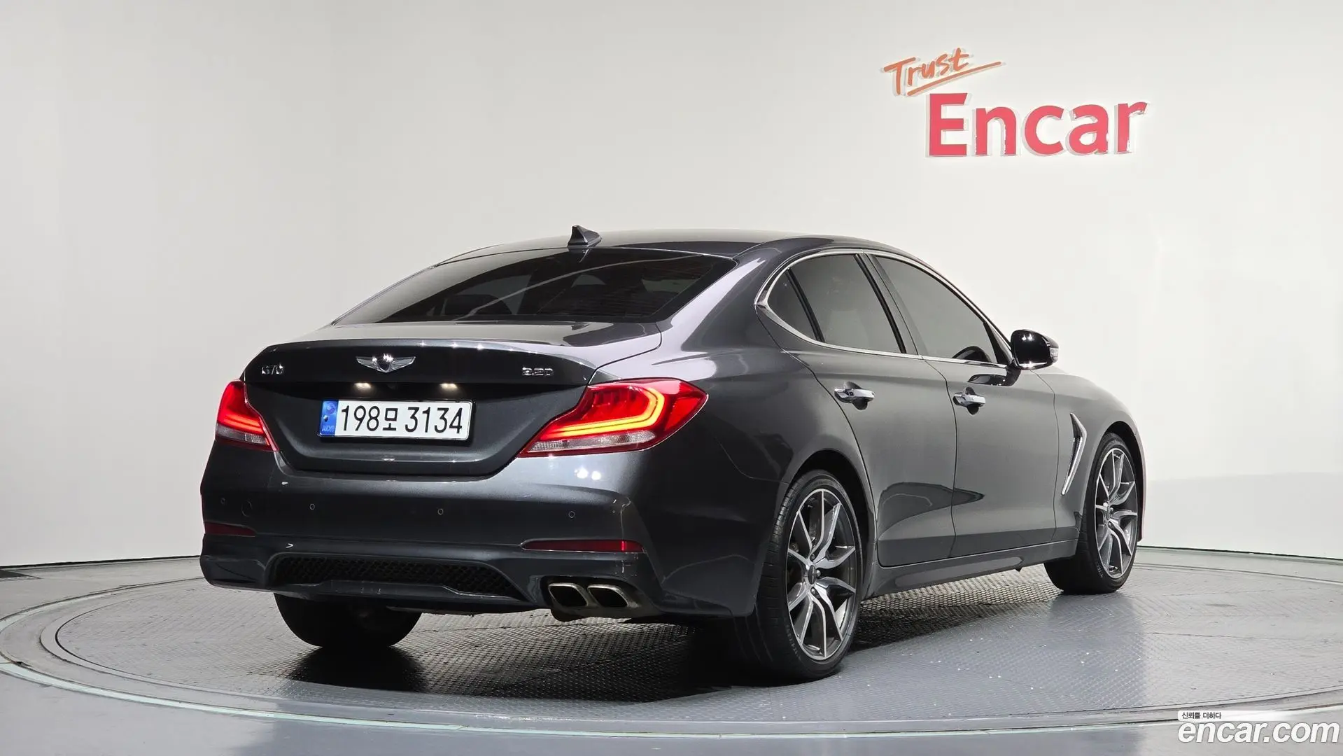 Main__Slider__Photo:G70 Genesis 2018.7-1