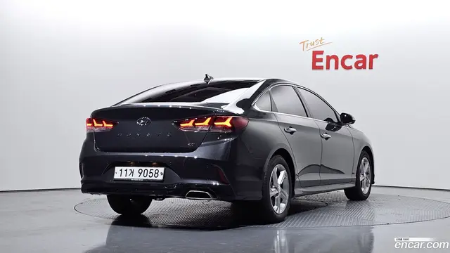 Main__Slider__Photo:Sonata Hyundai 2018.0-1
