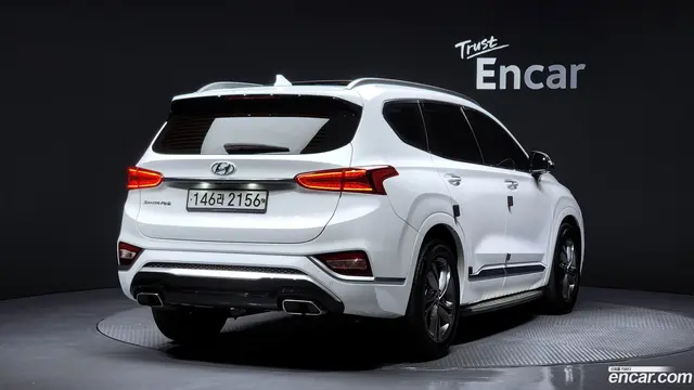 Main__Slider__Photo:Santafe Hyundai 2019.8-1