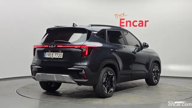 Main__Slider__Photo:Seltos Kia 2022.7-1