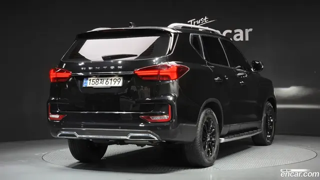 Main__Slider__Photo:Rexton KG Mobility 2020.10-1