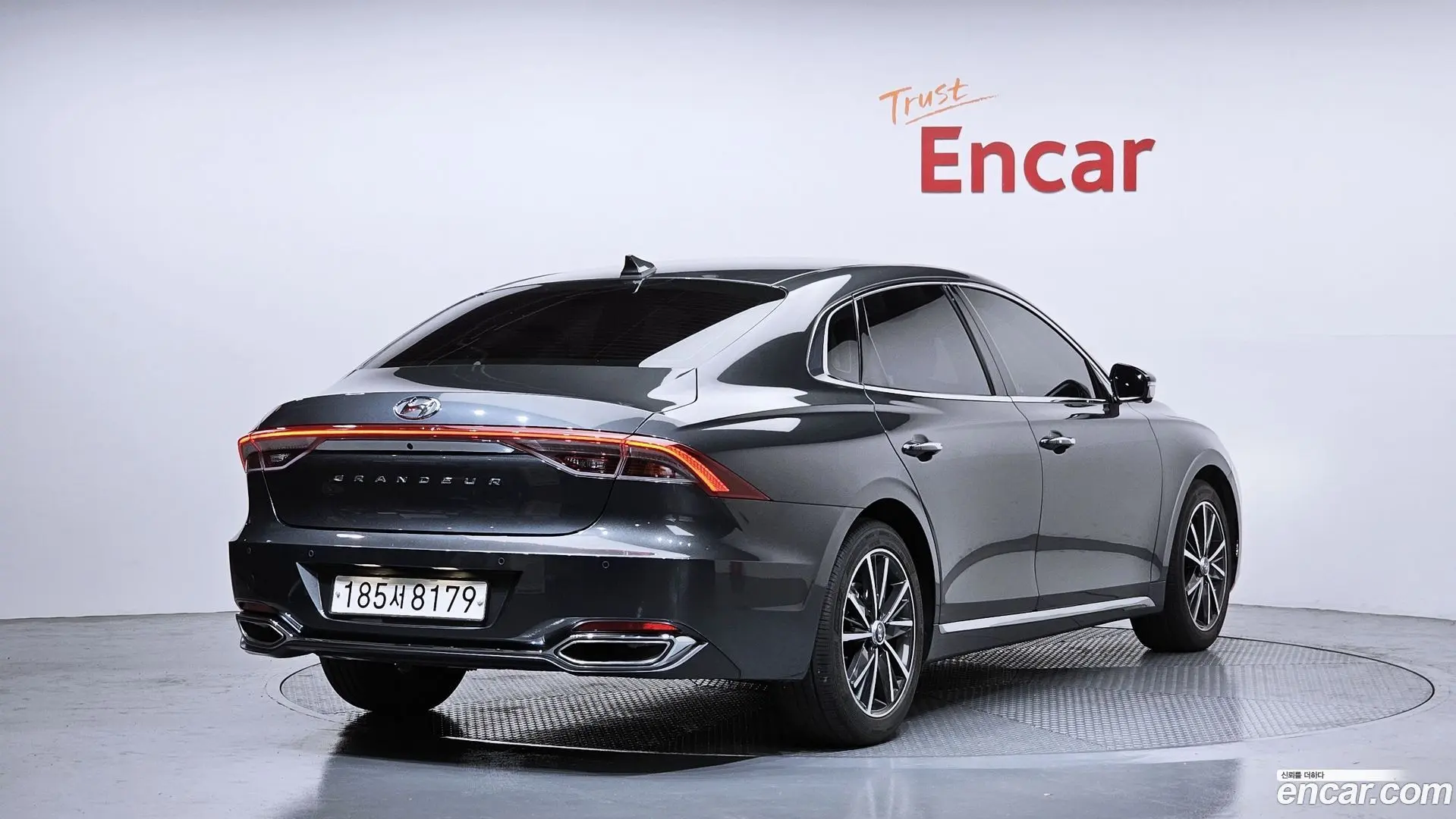Main__Slider__Photo:Grandeur Hyundai 2022.1-1