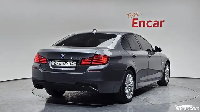 Main__Slider__Photo:5-Series BMW 2016.1-1
