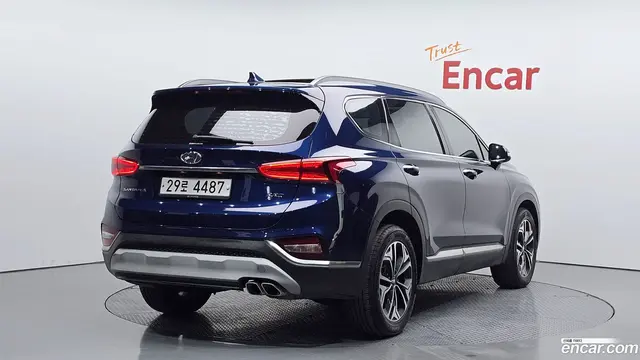 Main__Slider__Photo:Santafe Hyundai 2018.8-1