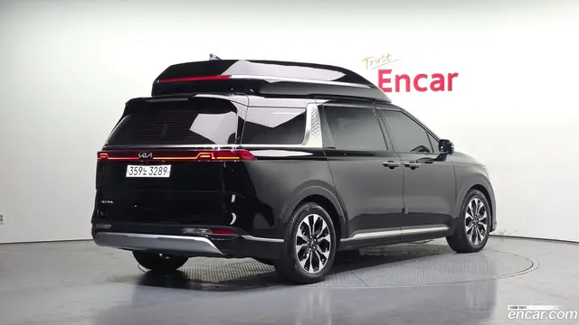 Main__Slider__Photo:Canival Kia 2022.0-1