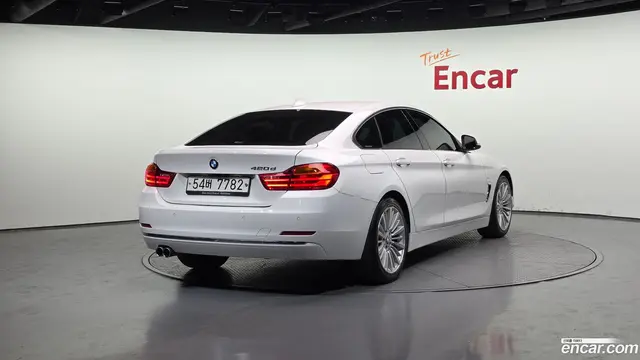 Main__Slider__Photo:4-Series BMW 2015.7-1
