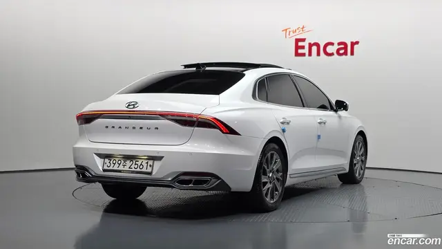 Main__Slider__Photo:Grandeur Hyundai 2020.5-1