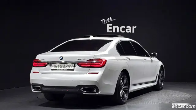 Main__Slider__Photo:7-Series BMW 2018.11-1