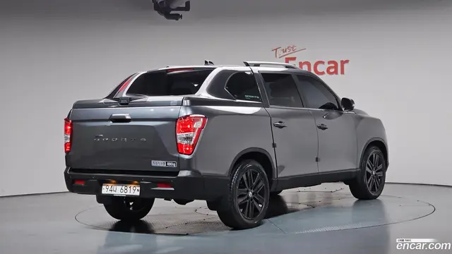 Main__Slider__Photo:Rexton KG Mobility 2019.3-1