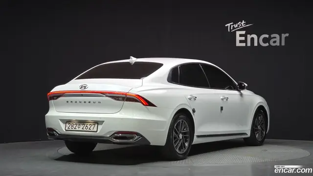 Main__Slider__Photo:Grandeur Hyundai 2022.1-1