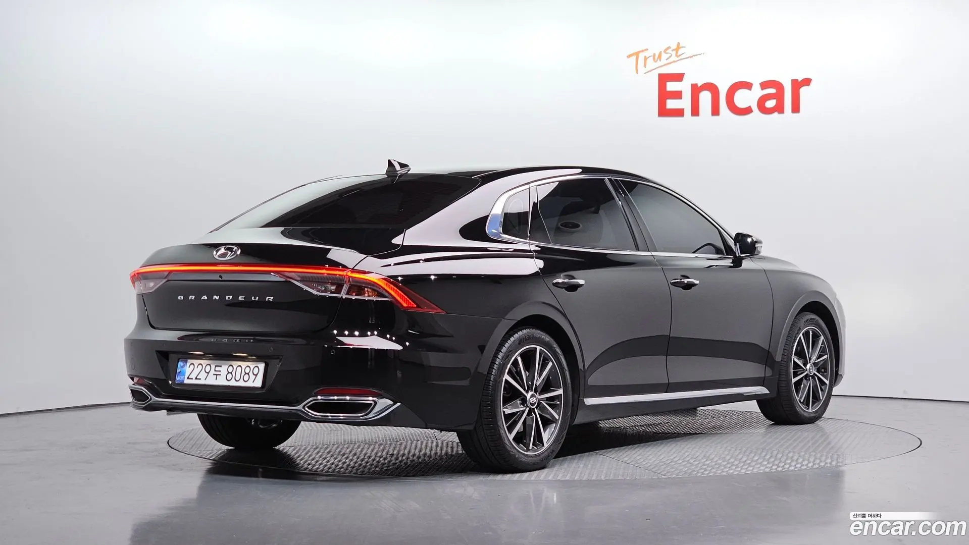Main__Slider__Photo:Grandeur Hyundai 2020.2-1