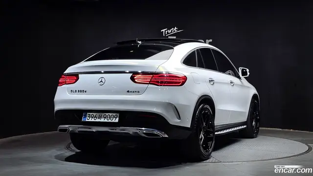 Main__Slider__Photo:GLE-Class Mercedes-Benz 2017.2-1