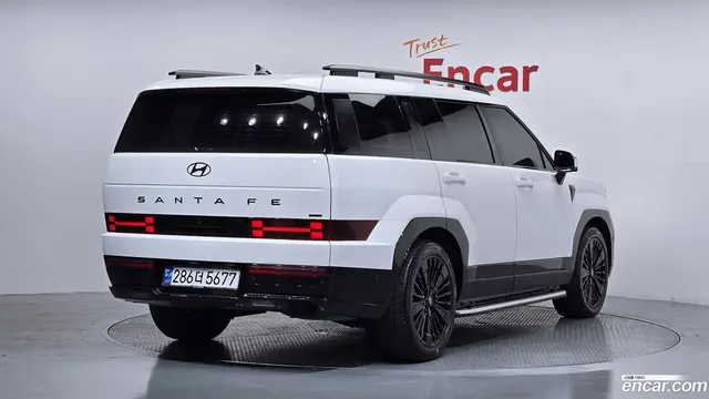 Main__Slider__Photo:Santafe Hyundai 2023.10-1
