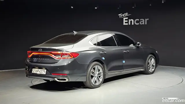 Main__Slider__Photo:Grandeur Hyundai 2018.9-1