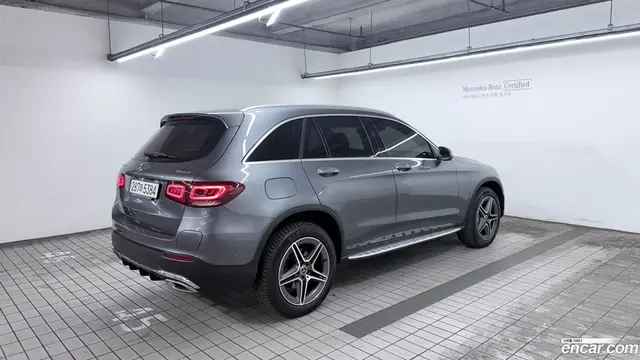 Main__Slider__Photo:GLC-Class Mercedes-Benz 2022.3-1