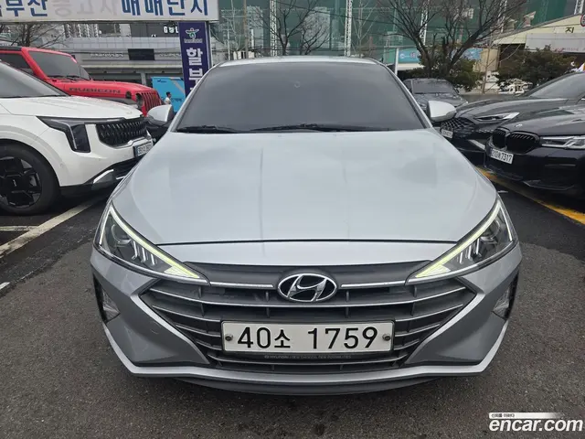 Main__Slider__Photo:AVANTE Hyundai 2019.7-1