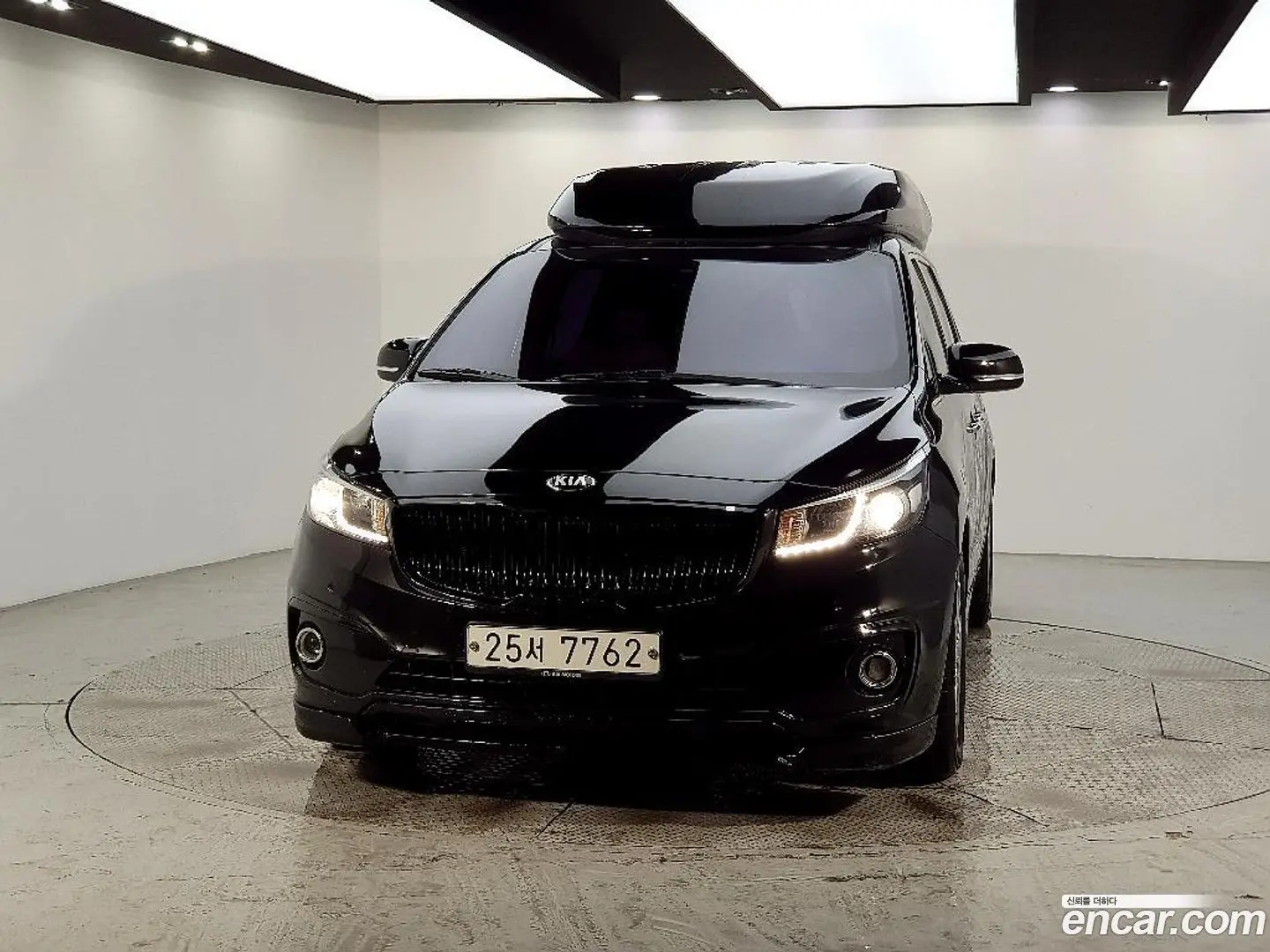 Main__Slider__Photo:Canival Kia 2015.5-1