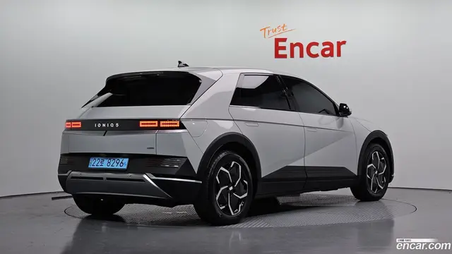 Main__Slider__Photo:Ioniq5 Hyundai 2022.2-1