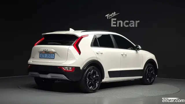 Main__Slider__Photo:Niro Kia 2022.11-1