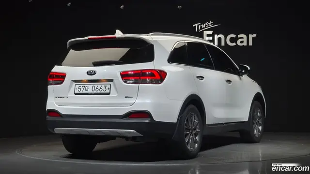 Main__Slider__Photo:Sorento Kia 2015.9-1