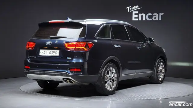 Main__Slider__Photo:Sorento Kia 2018.10-1
