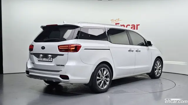 Main__Slider__Photo:Canival Kia 2018.10-1
